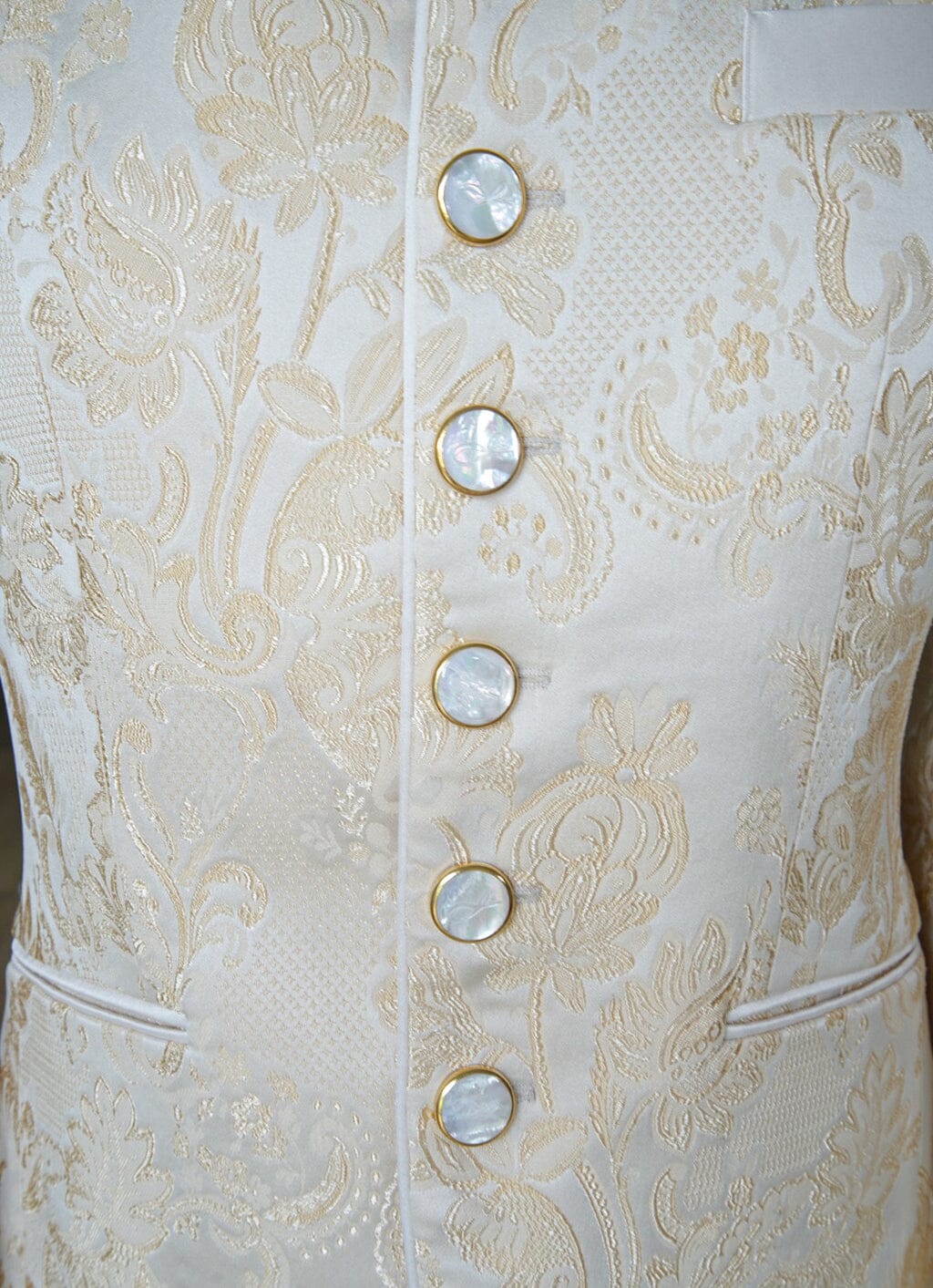 Oro Vittoriana Mandani Jacket @ The Vault-9